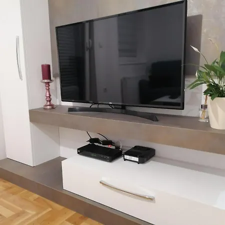 Carmen Deluxe Apartment