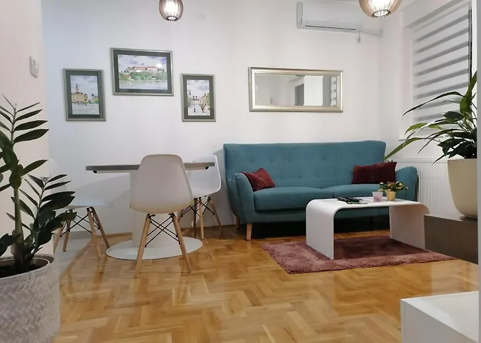 Carmen Deluxe Apartman *